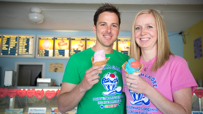Holly and Andrew Howell holding ice cream
